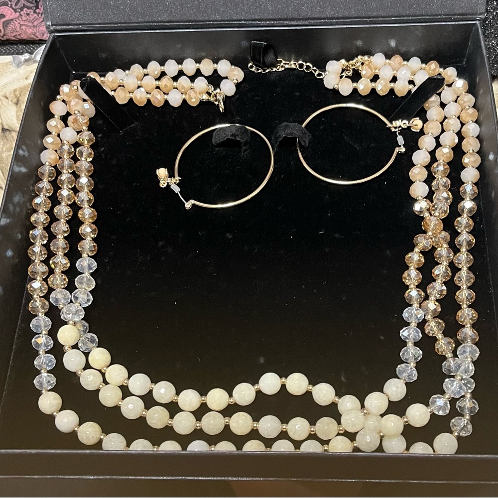 Beautiful multi colored beaded choker and matching earrings set  brand new